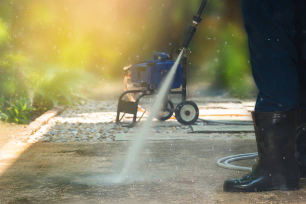 Best Animal Enclosure Cleaning  in Monroe Manor, NJ
